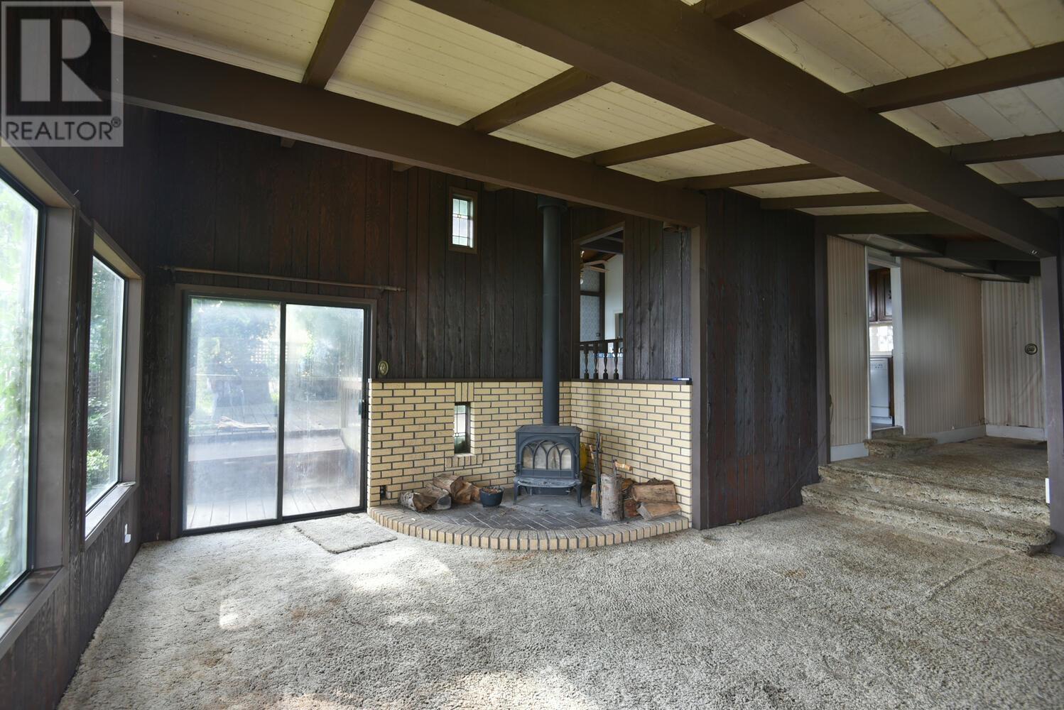 7638 Eureka Avenue, Halfmoon Bay, British Columbia  V7Z 1A1 - Photo 13 - R3003781