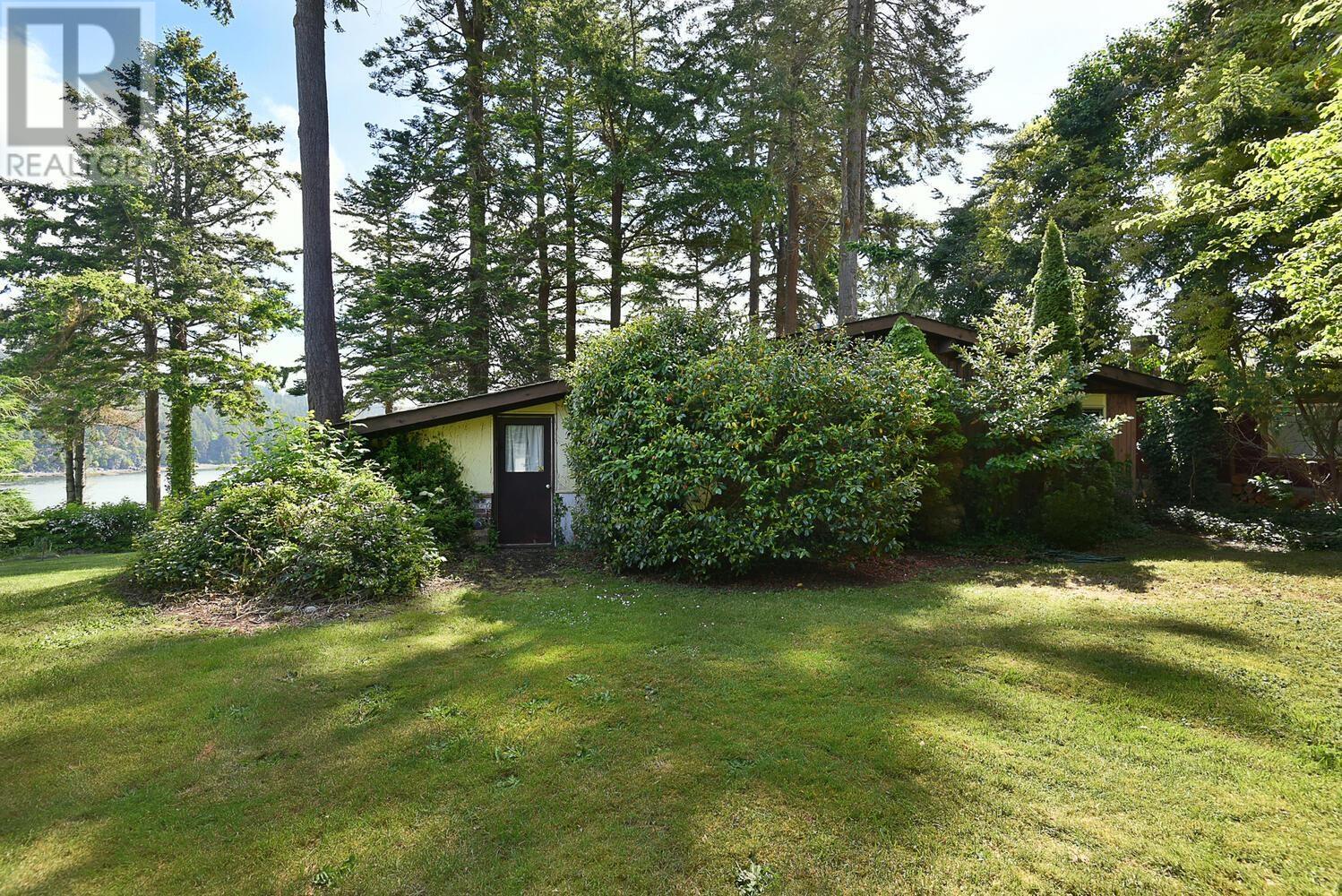 7638 Eureka Avenue, Halfmoon Bay, British Columbia  V7Z 1A1 - Photo 25 - R3003781