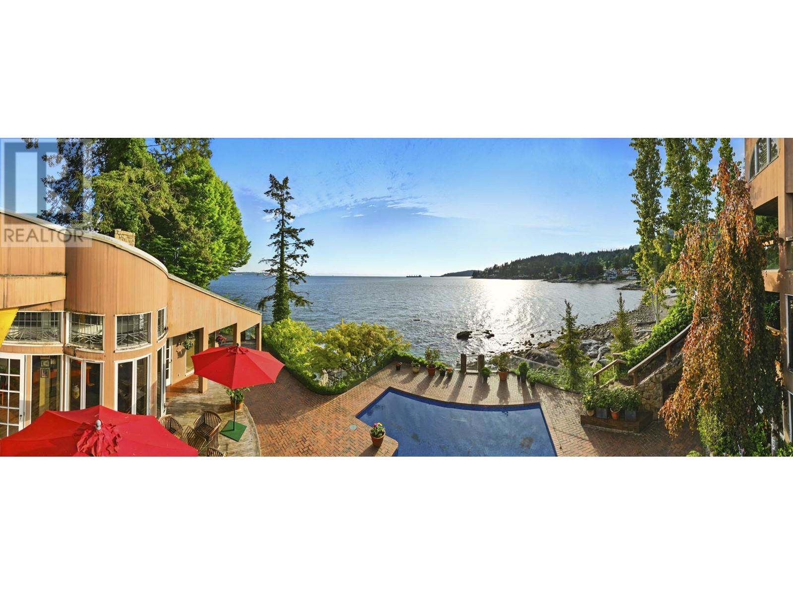 Property at 3120 TRAVERS AVENUE image 4