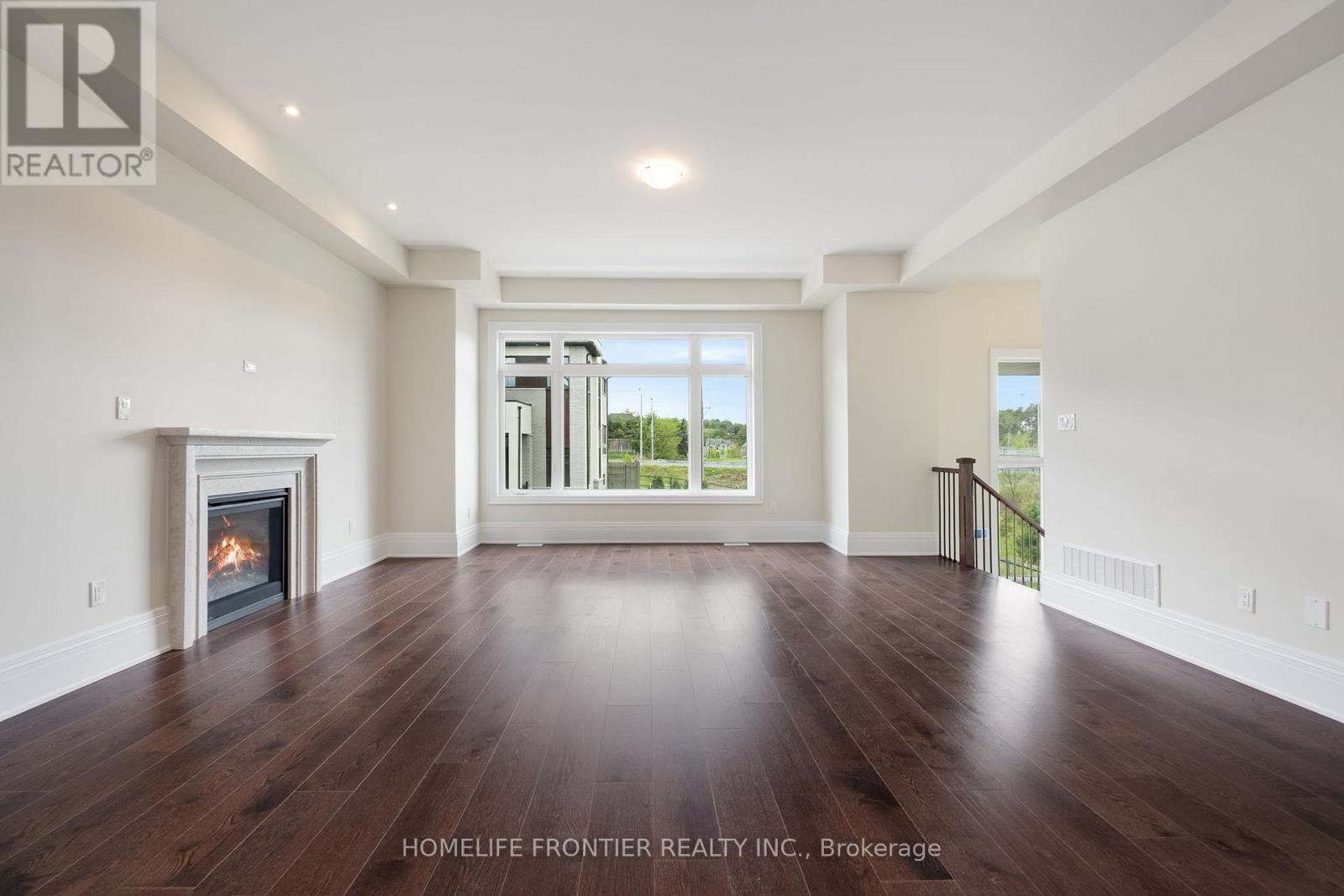 23 Kingwood Lane, Aurora, Ontario  L4G 3Z7 - Photo 5 - N12145686