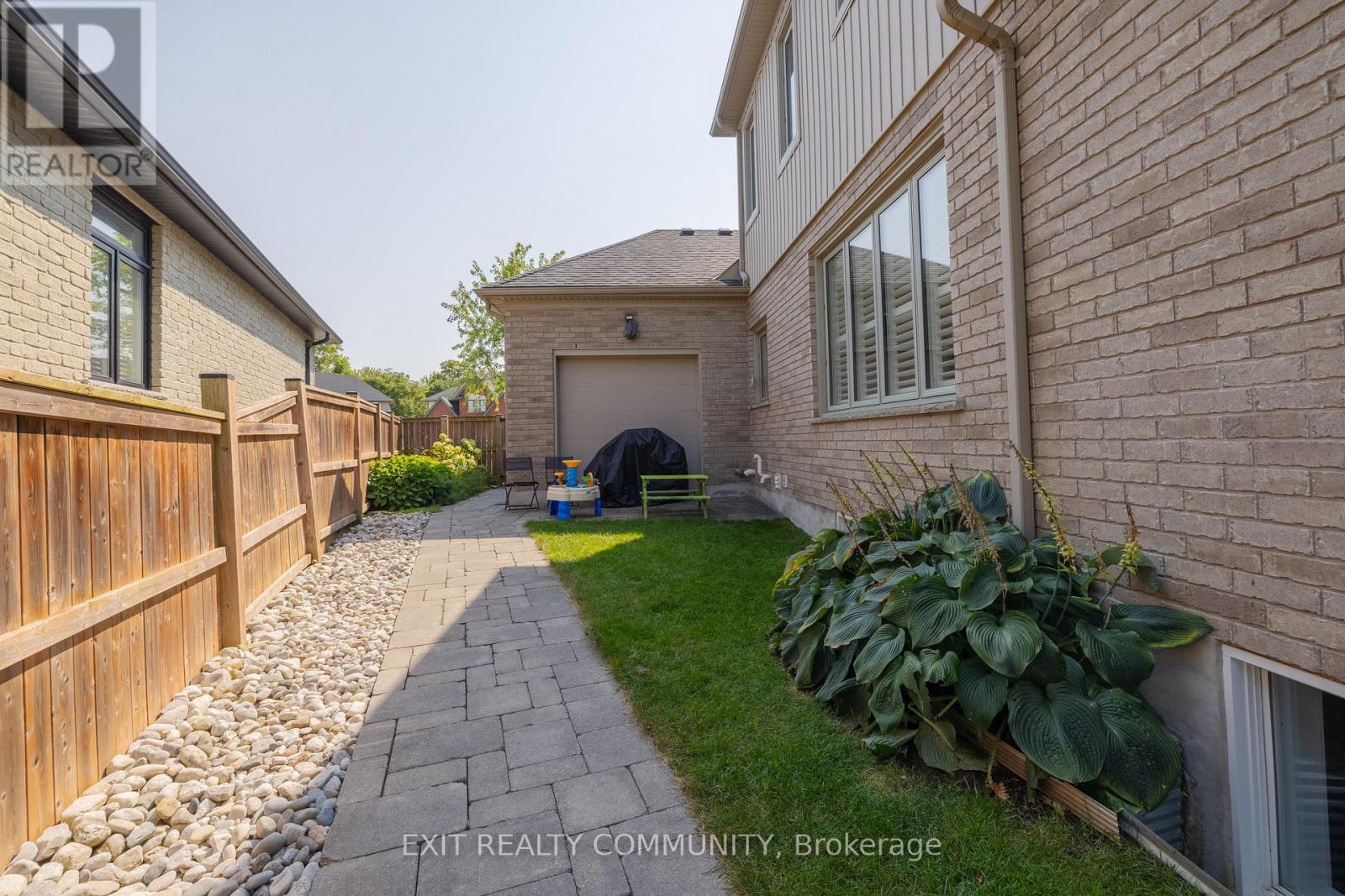 1544 Privet Place, London North, Ontario  N5X 0E7 - Photo 42 - X12098255