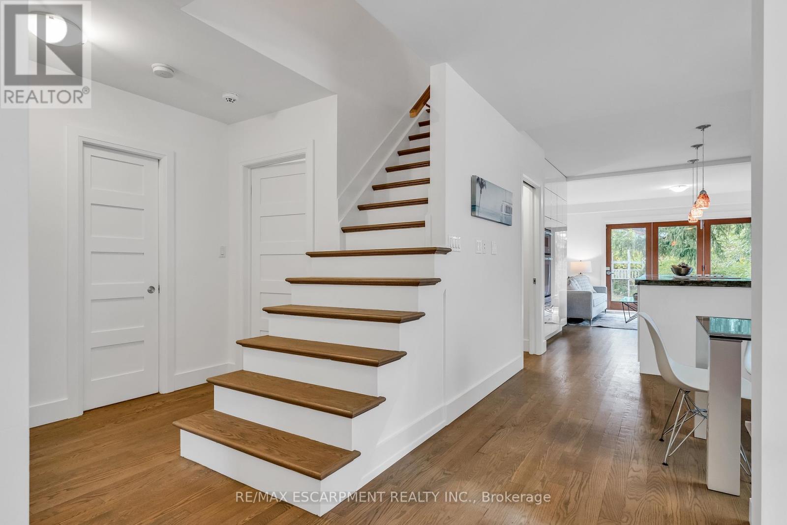 365 Delaware Avenue, Burlington, Ontario  L7R 3B4 - Photo 21 - W12030641