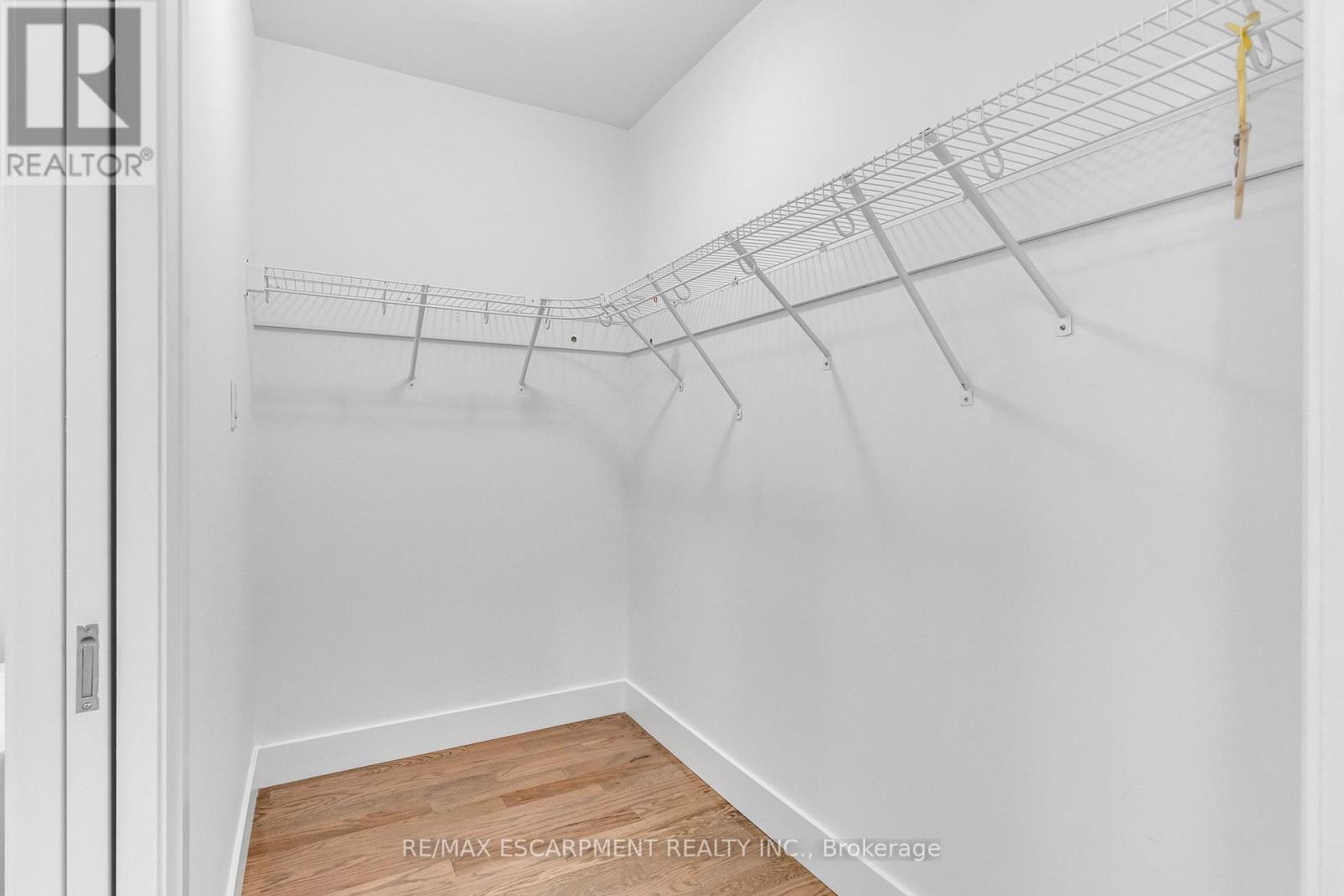 365 Delaware Avenue, Burlington, Ontario  L7R 3B4 - Photo 23 - W12030641