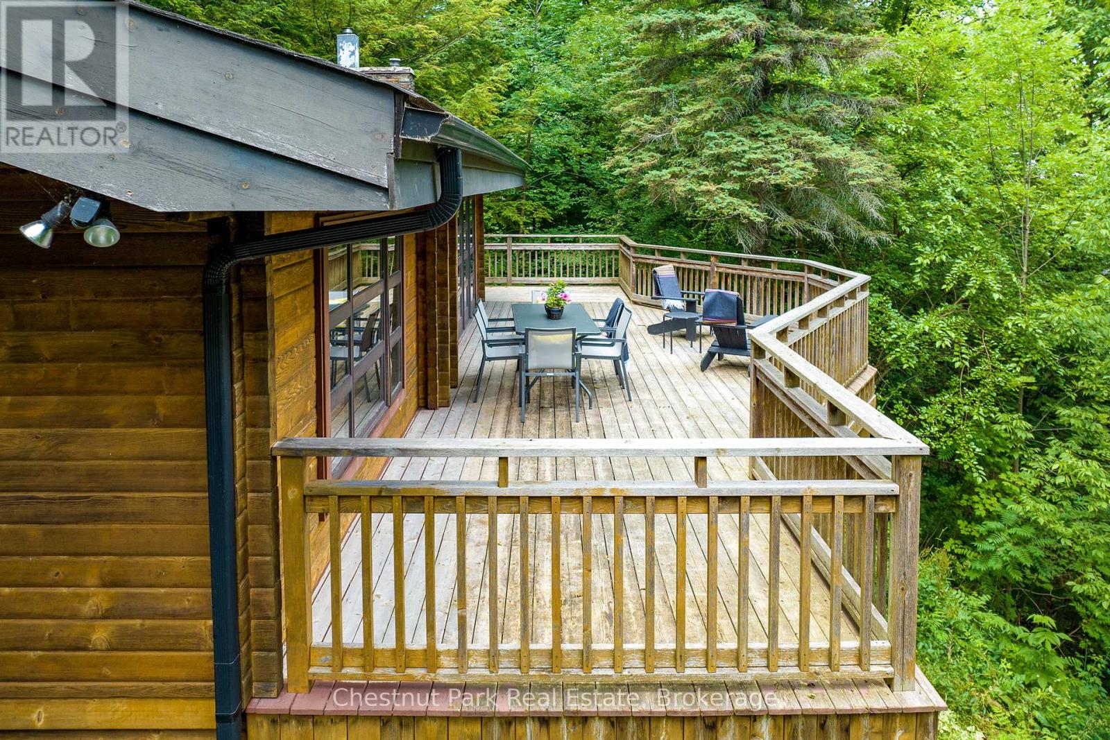 146 Chamonix Crescent, Blue Mountains, Ontario  L9Y 3Z2 - Photo 39 - X12154960