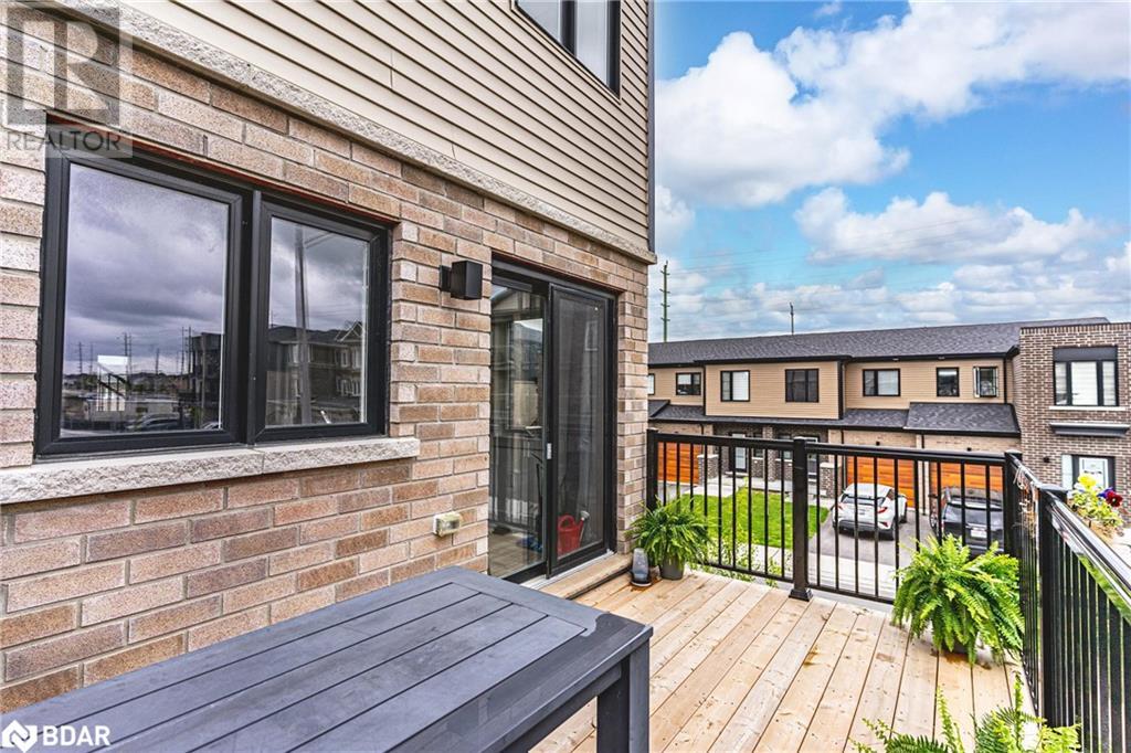 30 Pumpkin Corner Crescent, Barrie, Ontario  L9J 0T6 - Photo 14 - 40722283