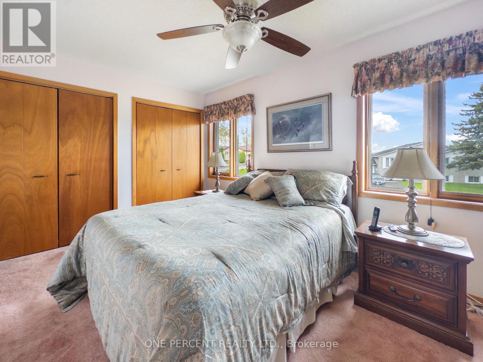 25 Loraine Avenue, Quinte West, Ontario  K8V 6M1 - Photo 11 - X12153714