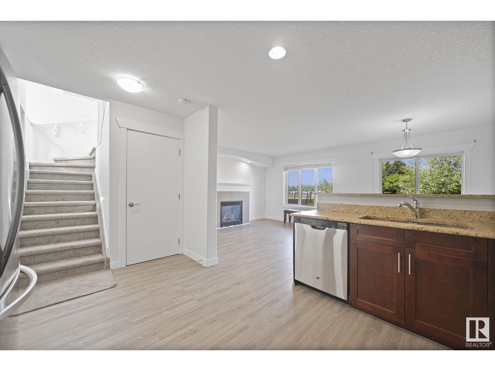 Property at 3210 67 ST image 2