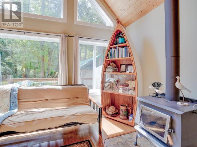 1259 Vancouver Blvd, Savary Island, British Columbia   - Photo 12 - 18959