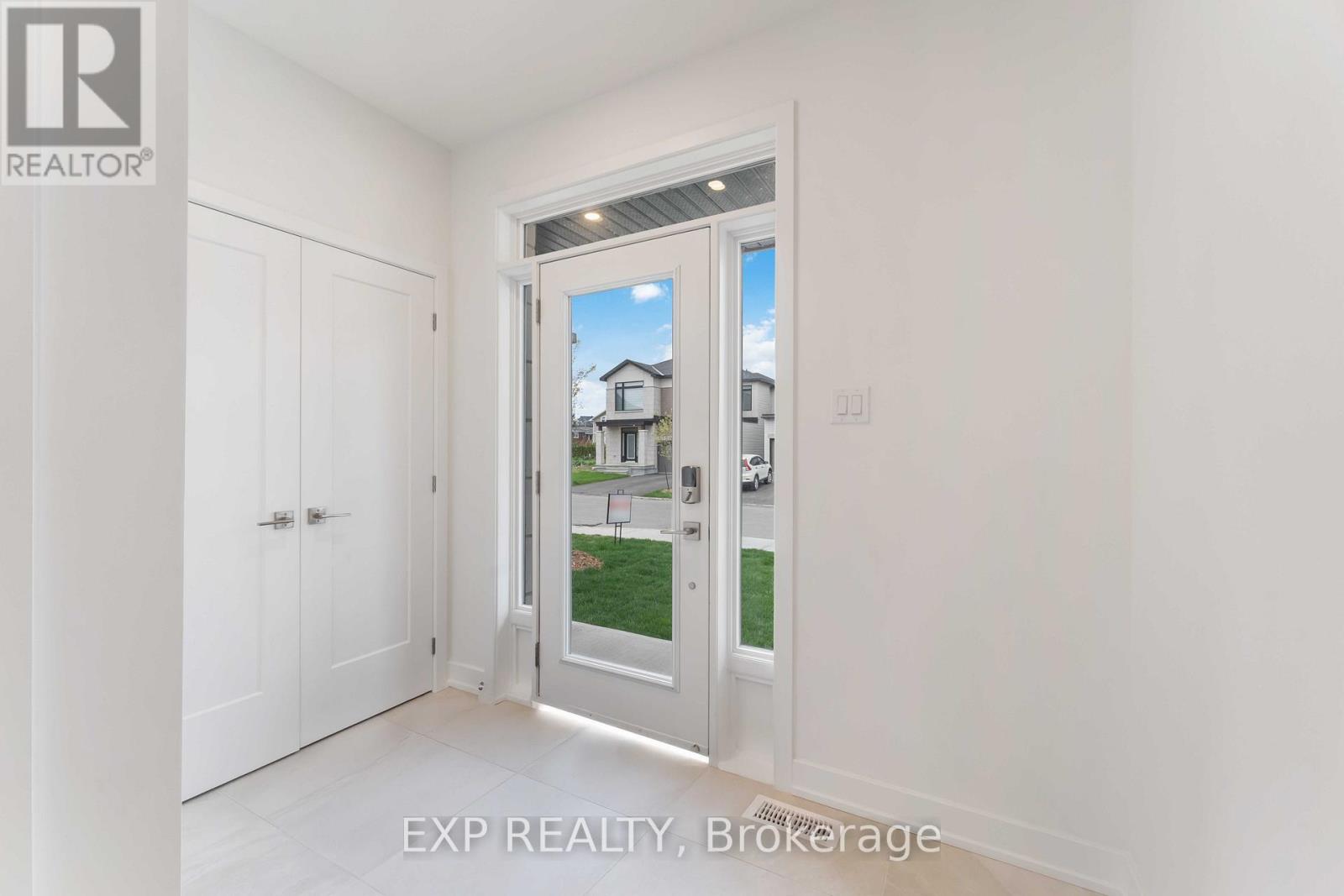 775 Ovation Grove, Ottawa, Ontario  K1T 0X6 - Photo 2 - X12154941