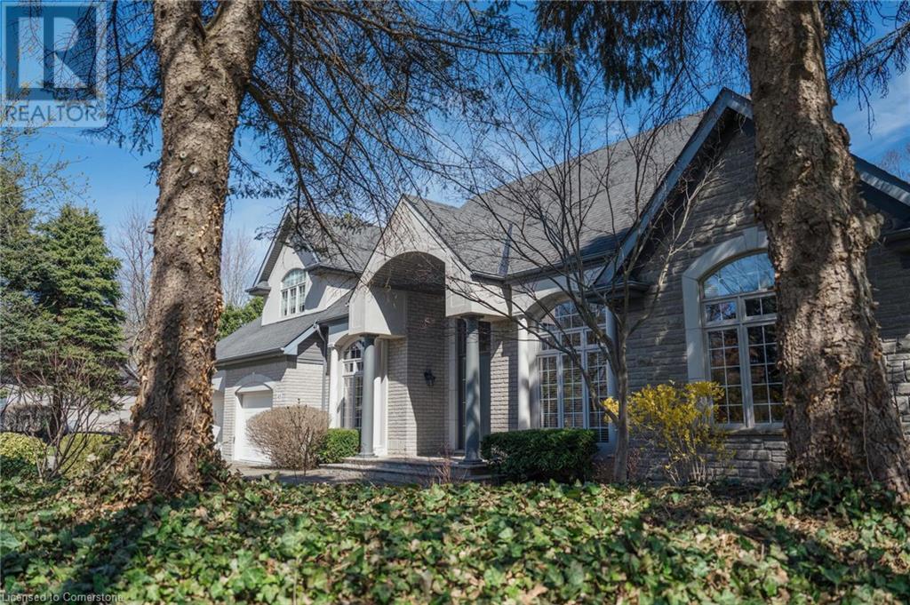 Property at 45 PARKSHORE Place image 2