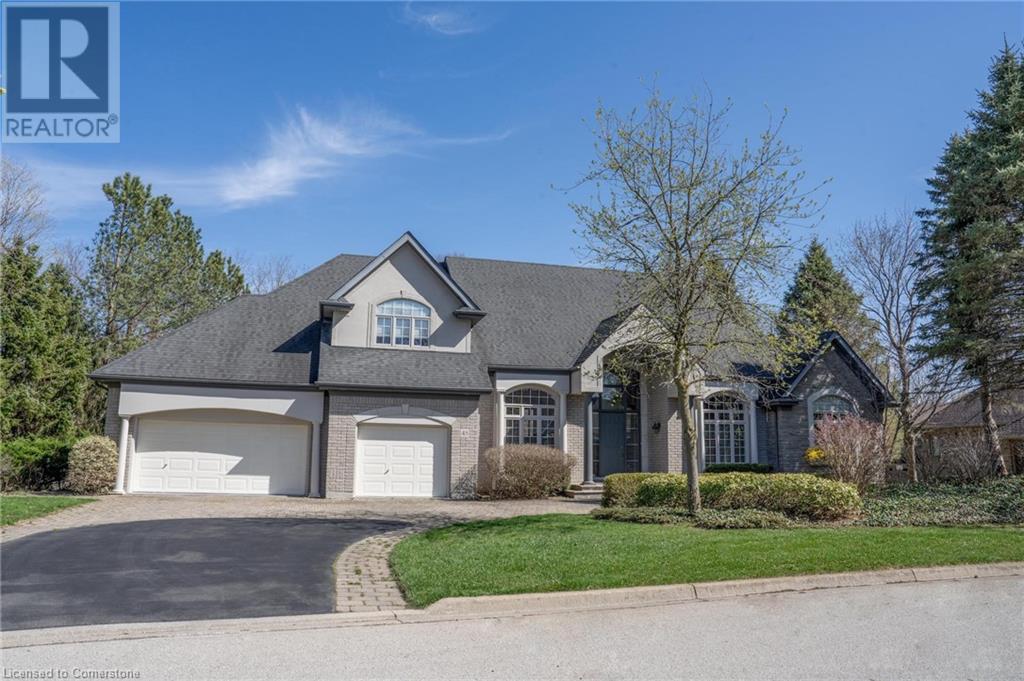 Property at 45 PARKSHORE Place image 5