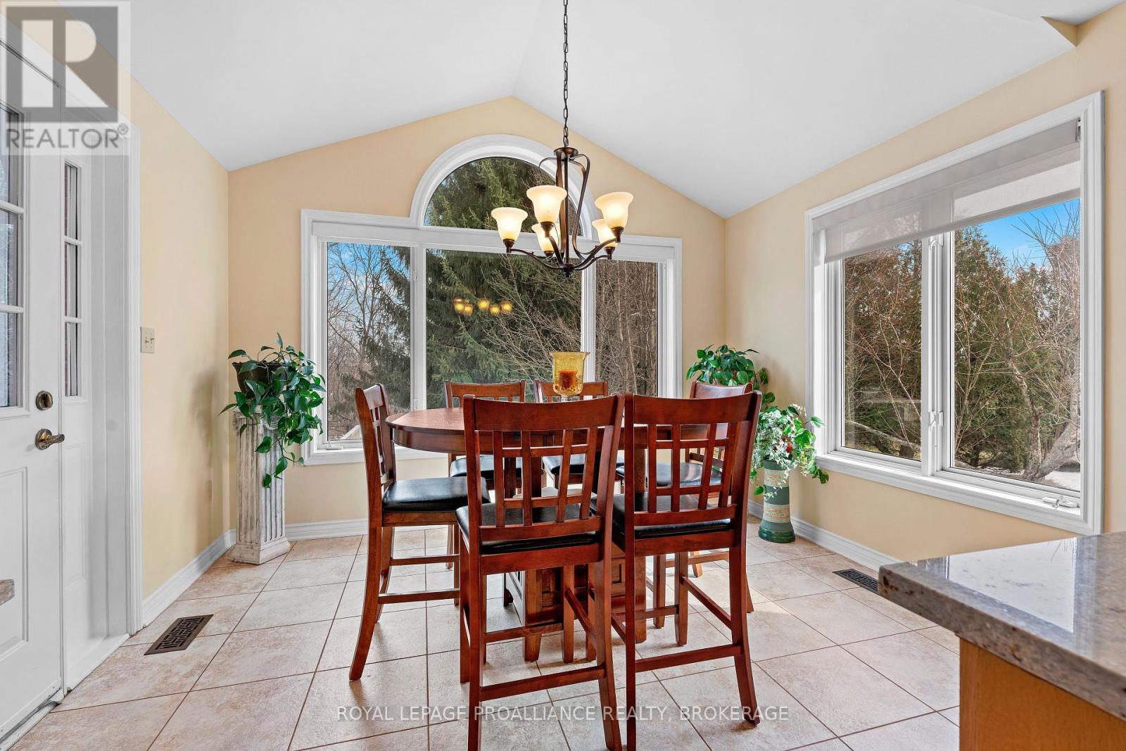 254 Friarhill Crescent, Kingston, Ontario  K7M 8P4 - Photo 13 - X12021253