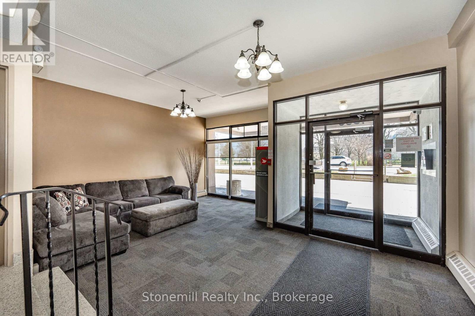 304 - 1950 Main Street W, Hamilton, Ontario  L8S 4M9 - Photo 4 - X12153268