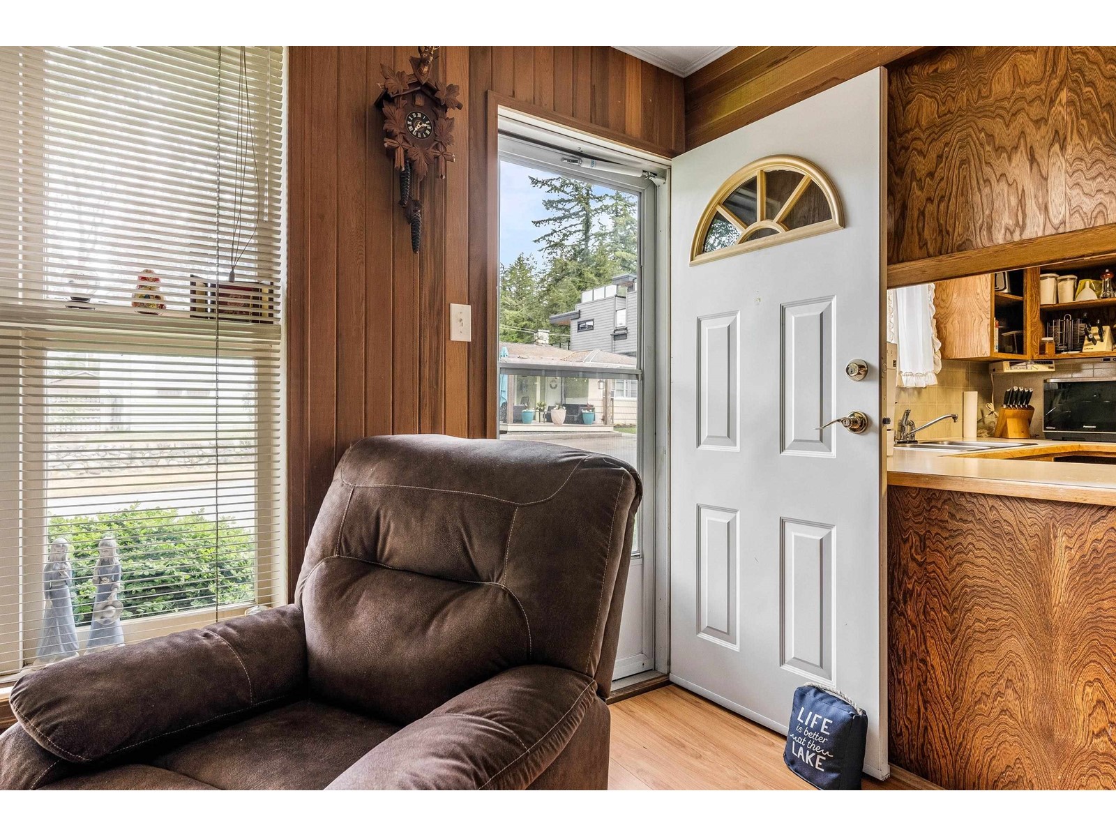 Property at 435 WILLOW STREET image 4