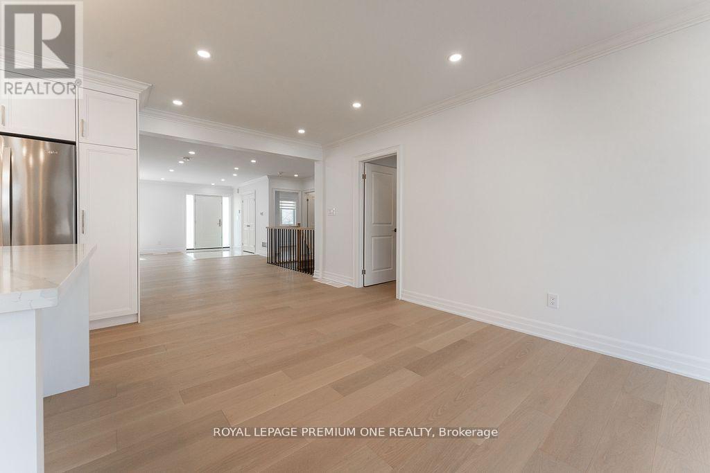 286 Waterloo Avenue, Toronto, Ontario  M3H 3Z8 - Photo 10 - C12154923