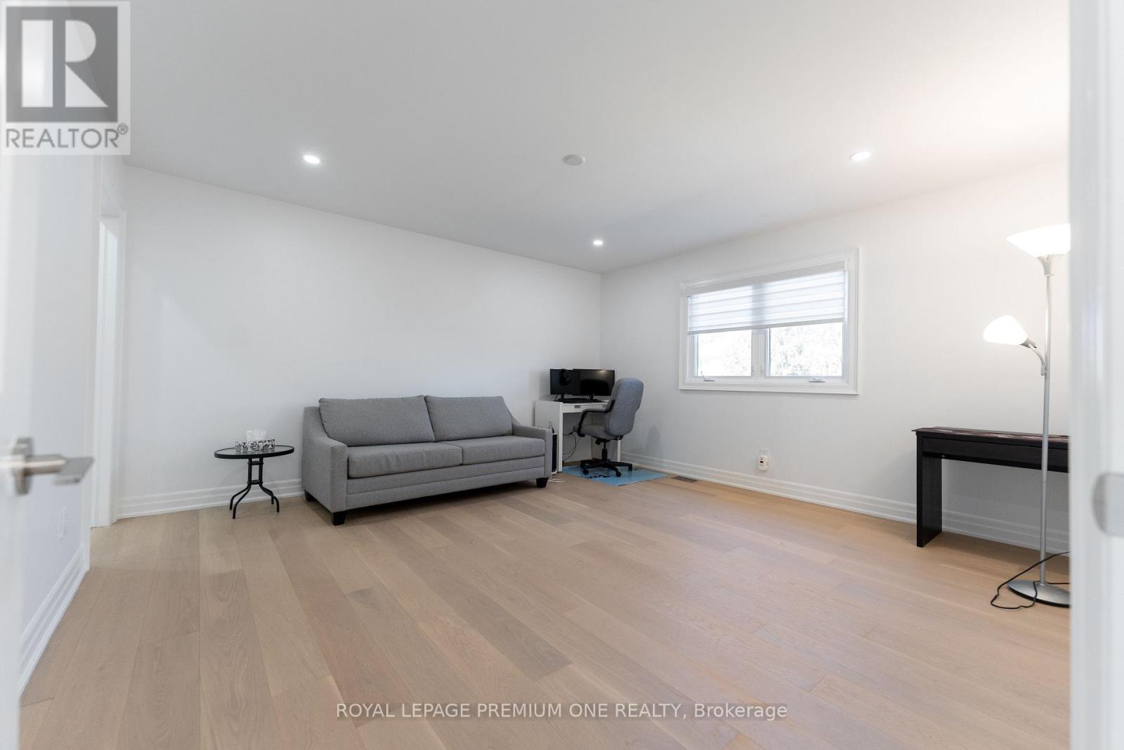 286 Waterloo Avenue, Toronto, Ontario  M3H 3Z8 - Photo 22 - C12154923