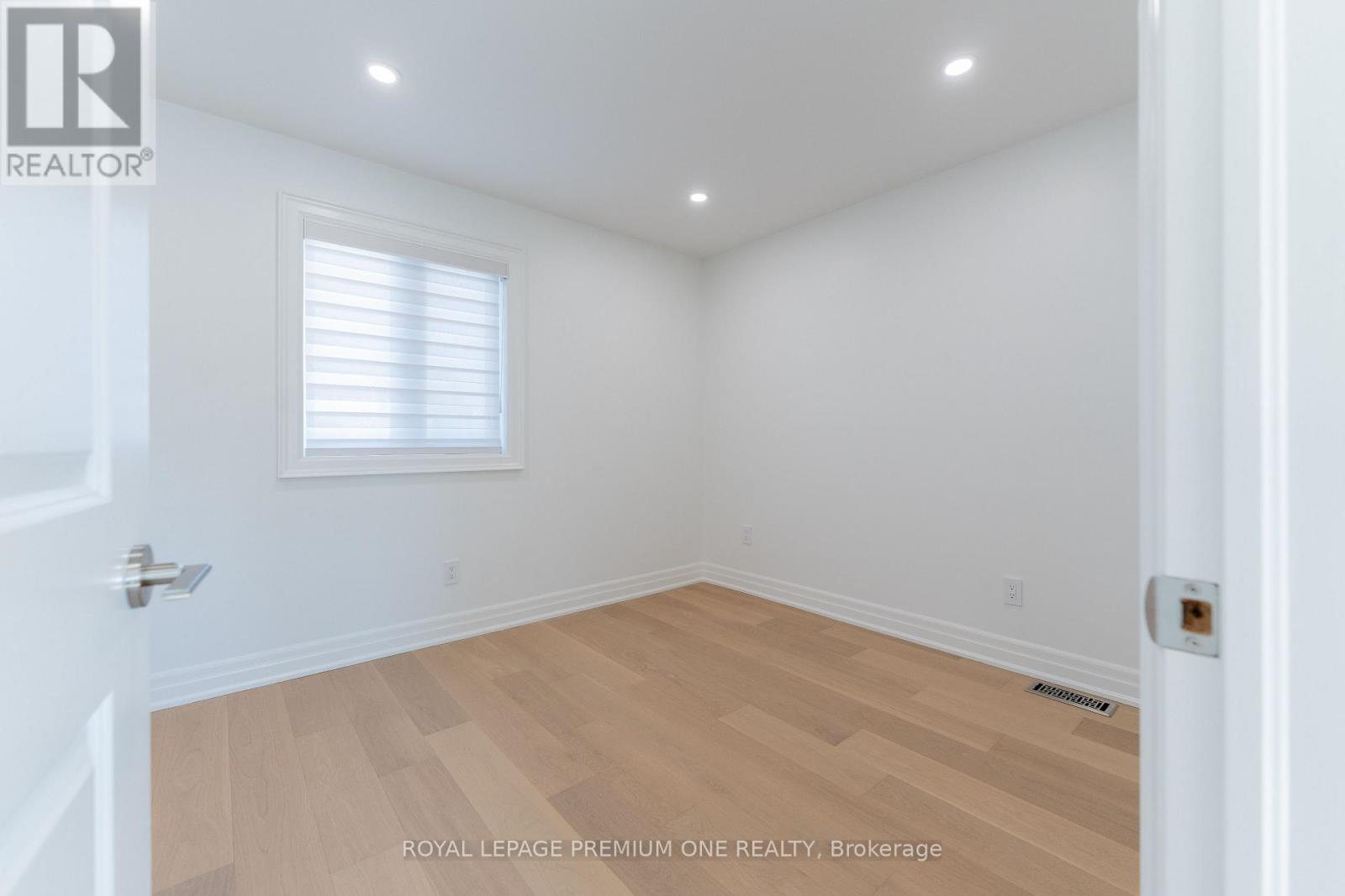 286 Waterloo Avenue, Toronto, Ontario  M3H 3Z8 - Photo 24 - C12154923
