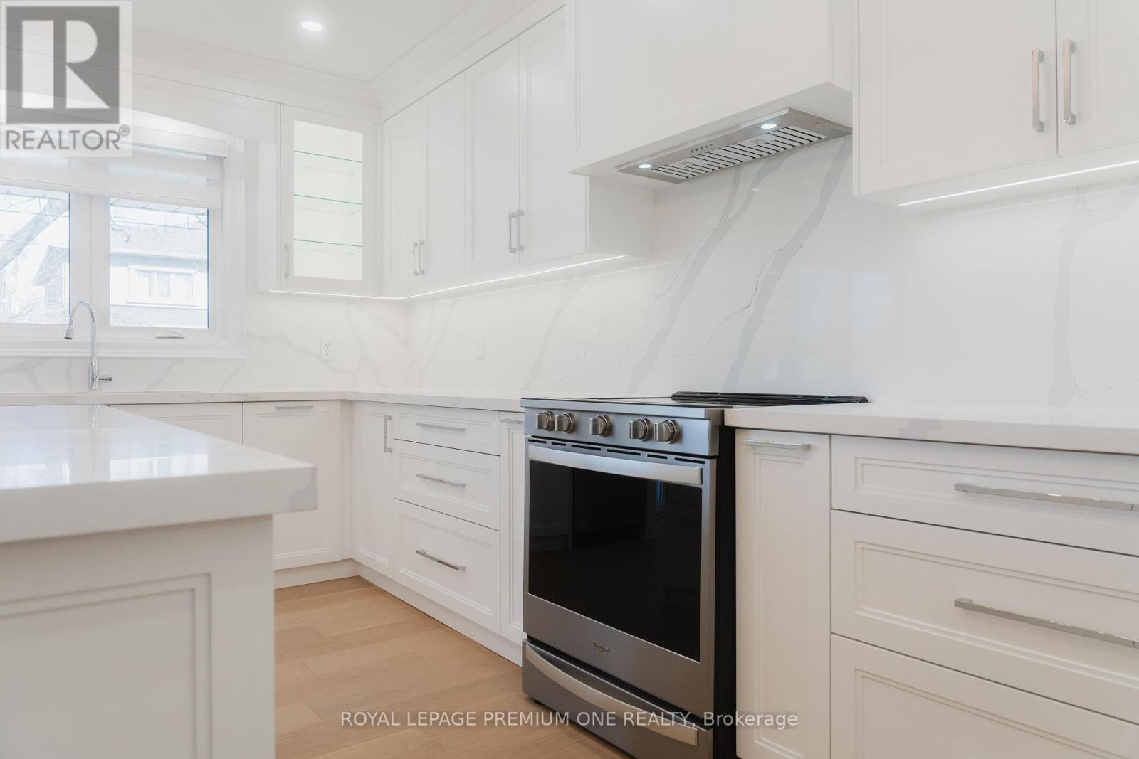 286 Waterloo Avenue, Toronto, Ontario  M3H 3Z8 - Photo 27 - C12154923