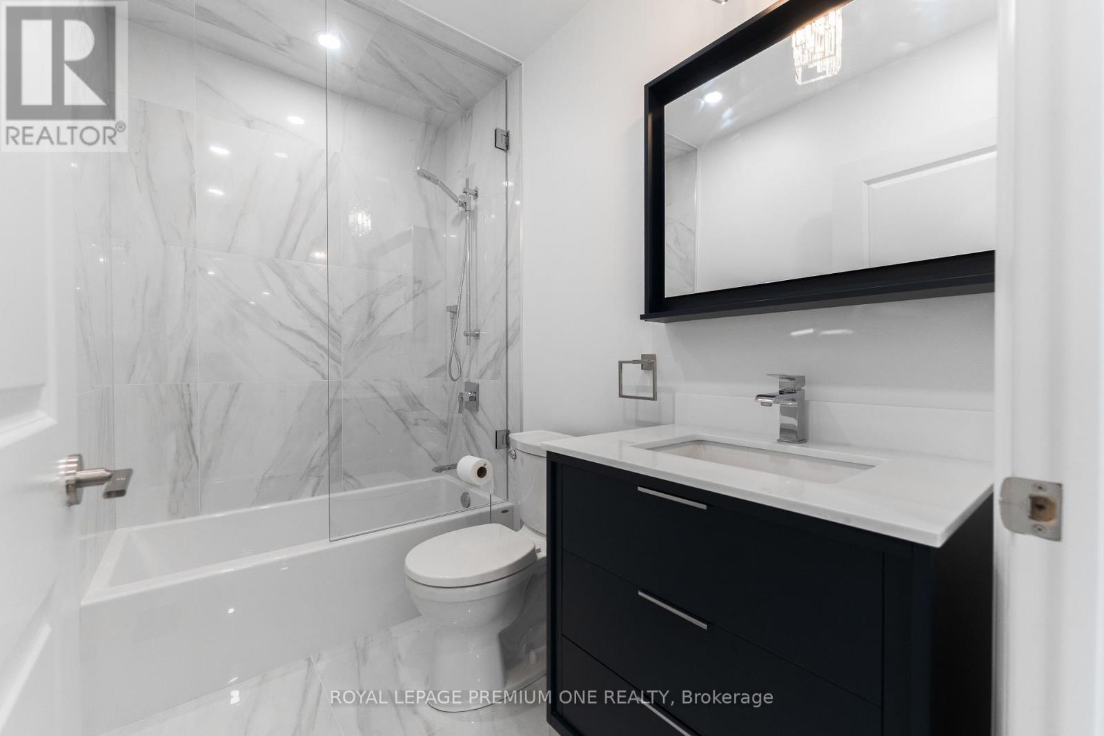 286 Waterloo Avenue, Toronto, Ontario  M3H 3Z8 - Photo 29 - C12154923