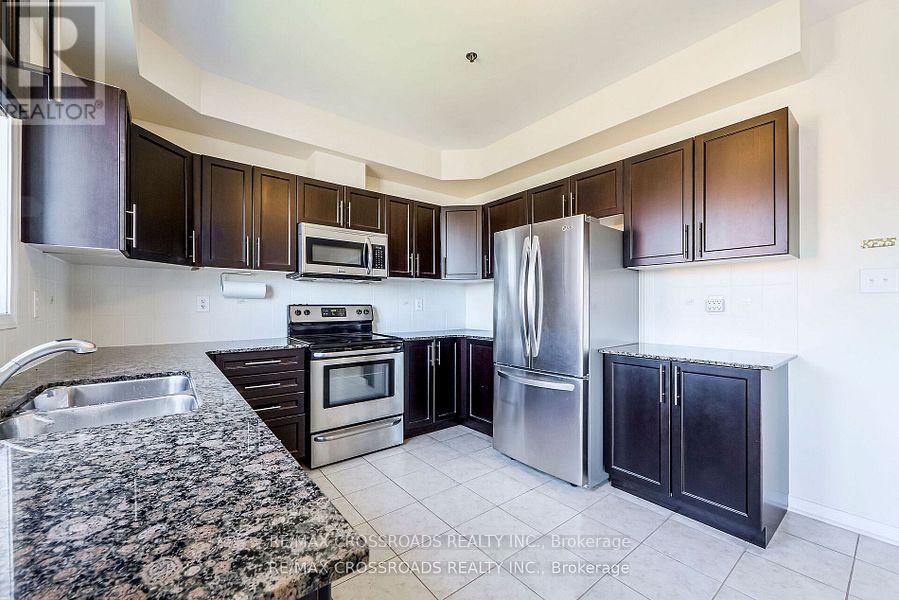 25d Hobson Avenue, Toronto, Ontario  M4A 0A4 - Photo 10 - C12154962