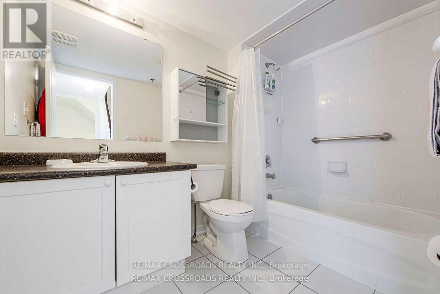25d Hobson Avenue, Toronto, Ontario  M4A 0A4 - Photo 18 - C12154962