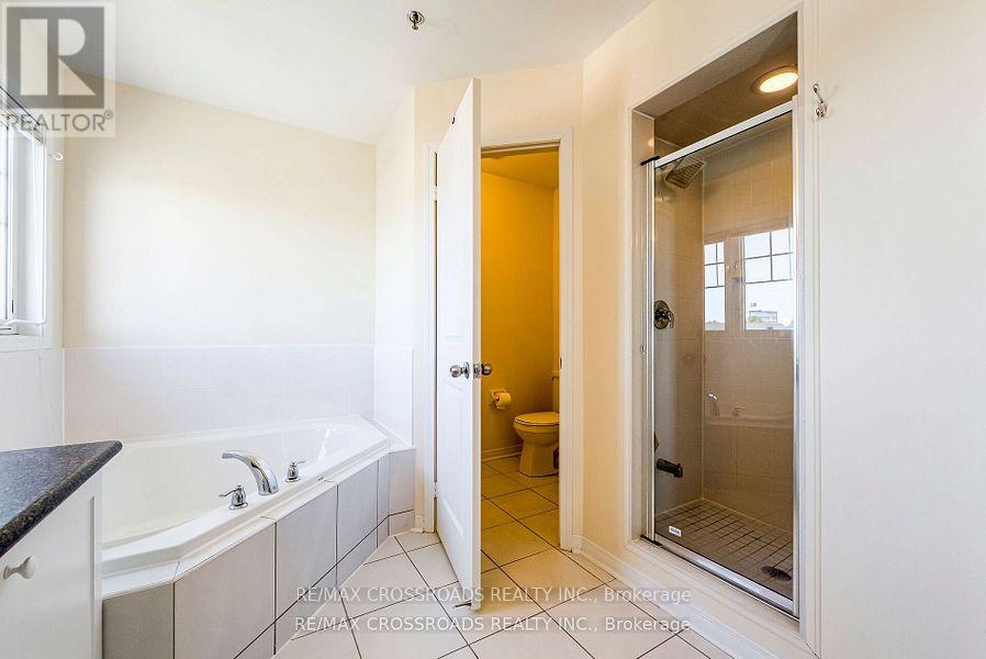 25d Hobson Avenue, Toronto, Ontario  M4A 0A4 - Photo 26 - C12154962