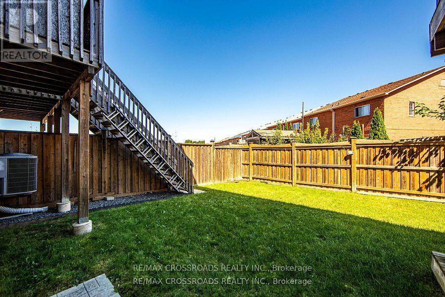 25d Hobson Avenue, Toronto, Ontario  M4A 0A4 - Photo 33 - C12154962