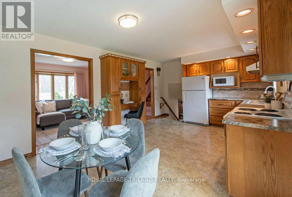 9678 Graham Road, West Elgin, Ontario  N0L 2P0 - Photo 13 - X12071358