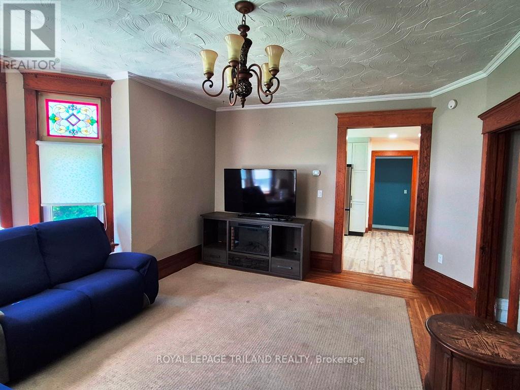 286 King Street S, Thames Centre, Ontario  N0M 2P0 - Photo 6 - X12061438
