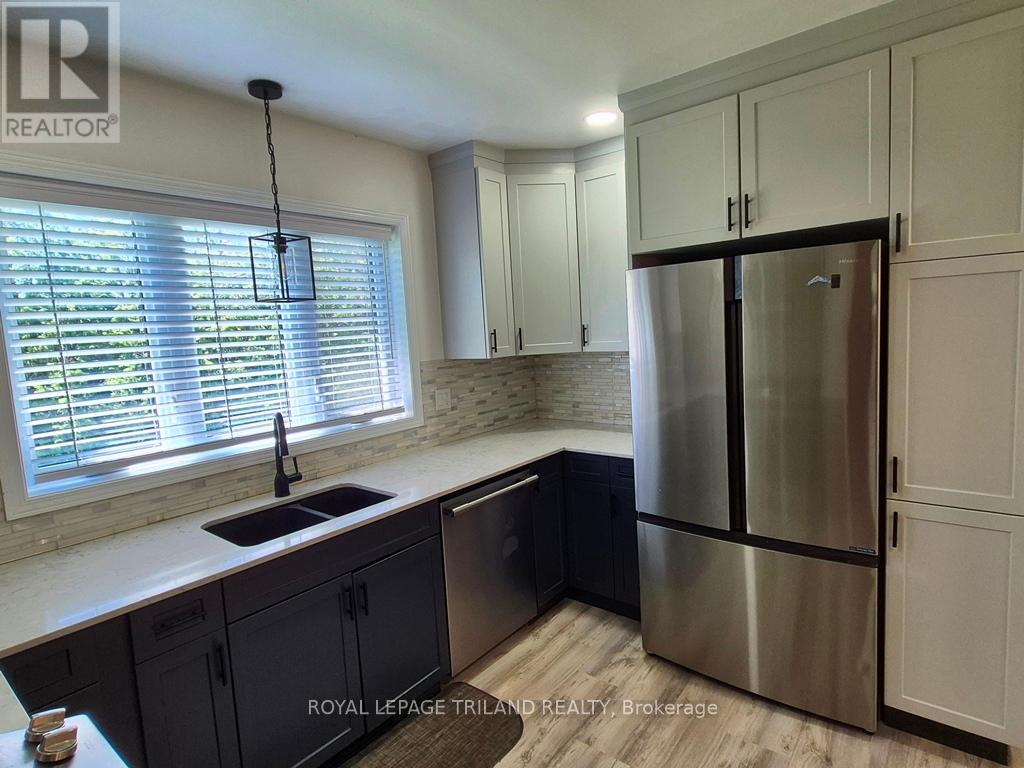 286 King Street S, Thames Centre, Ontario  N0M 2P0 - Photo 8 - X12061438