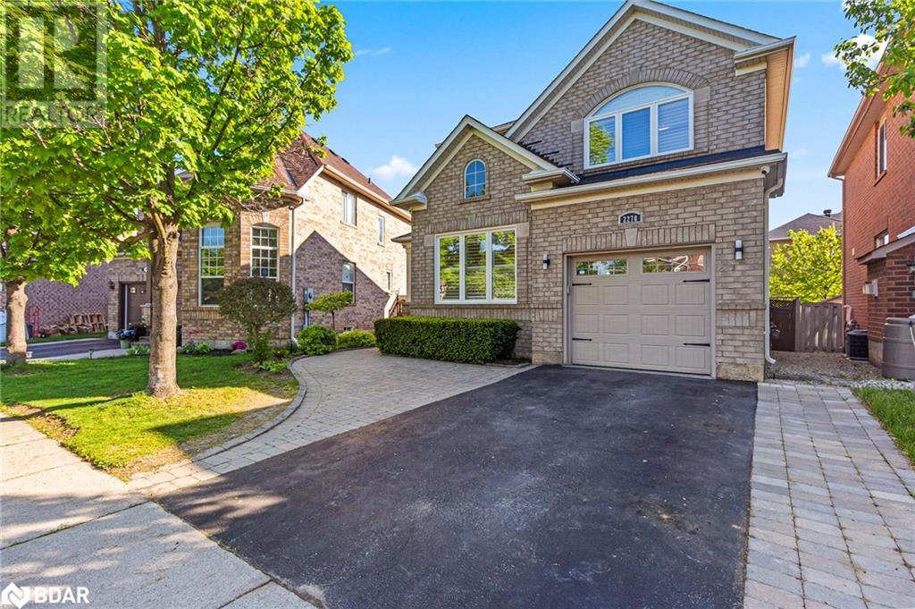 2270 DUNFOREST Crescent, Oakville, Ontario