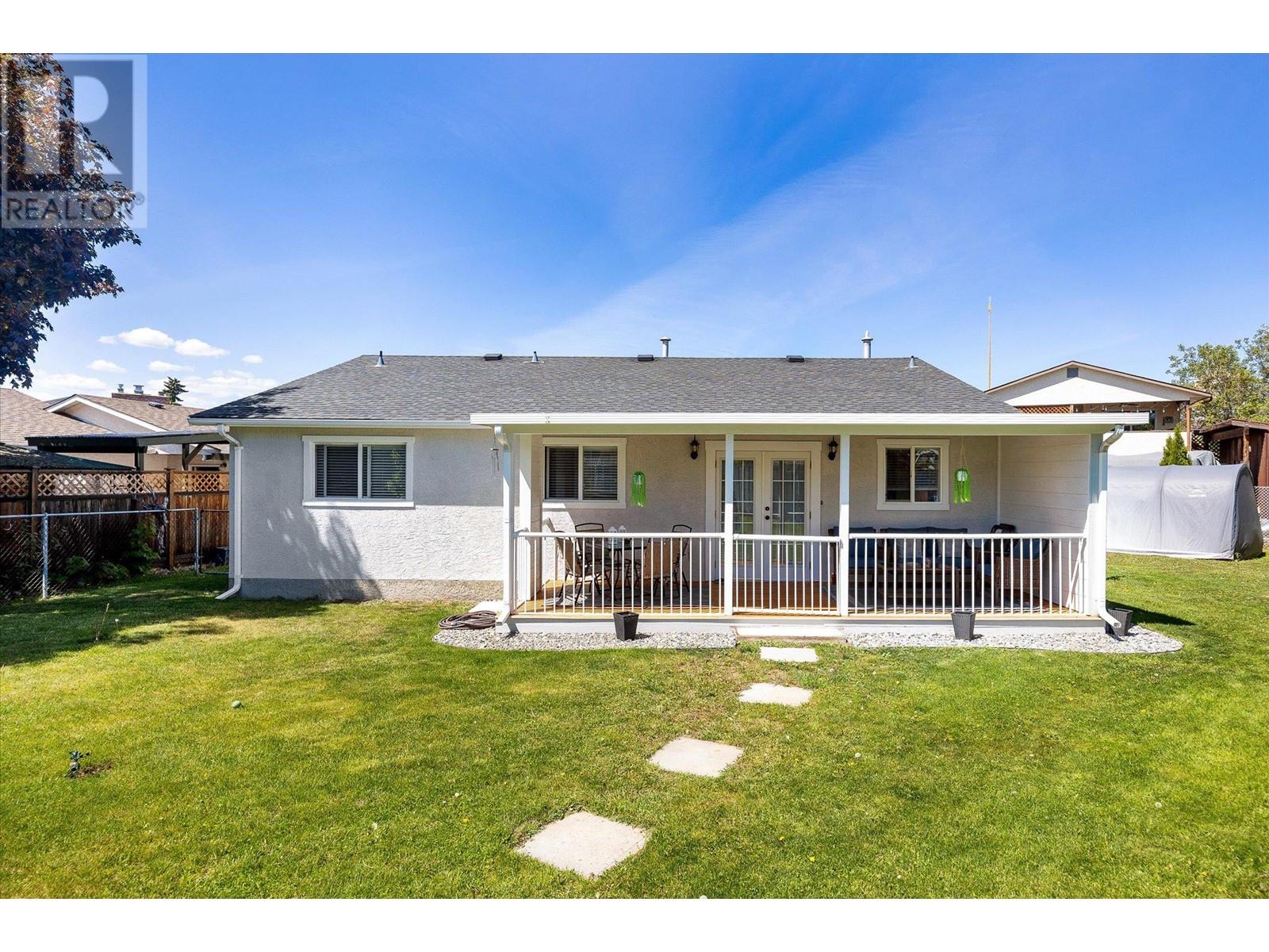 135 Almond Court, Kelowna, British Columbia  V1X 6H1 - Photo 30 - 10347649