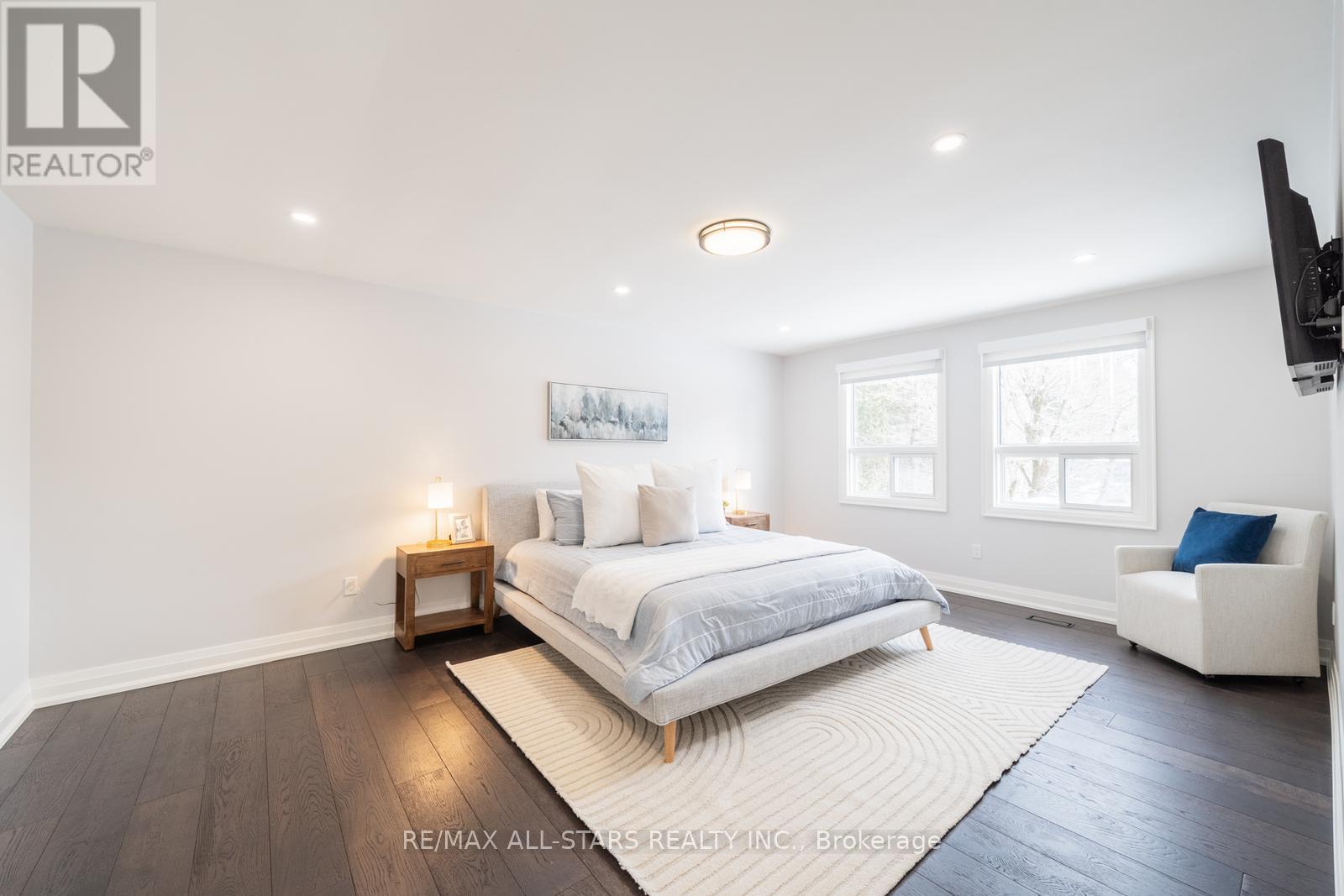 46 Iroquois Drive, Whitchurch-Stouffville (Ballantrae), Ontario  L4A 7X4 - Photo 28 - N12154951