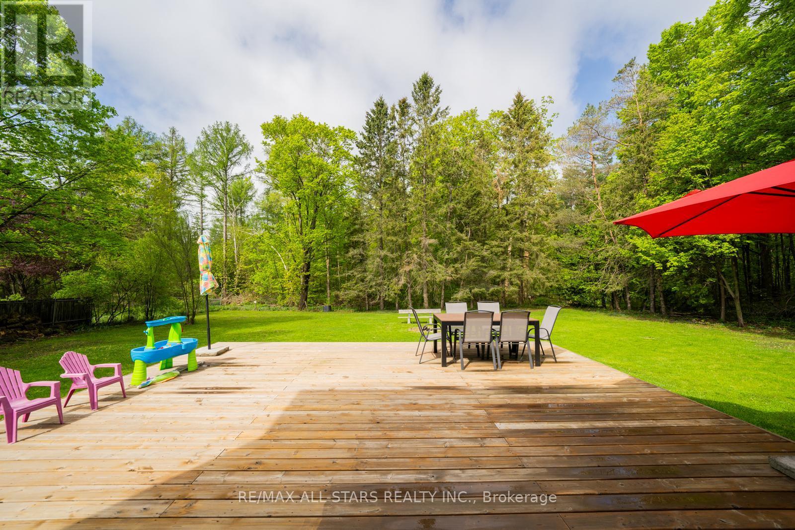 46 Iroquois Drive, Whitchurch-Stouffville (Ballantrae), Ontario  L4A 7X4 - Photo 41 - N12154951