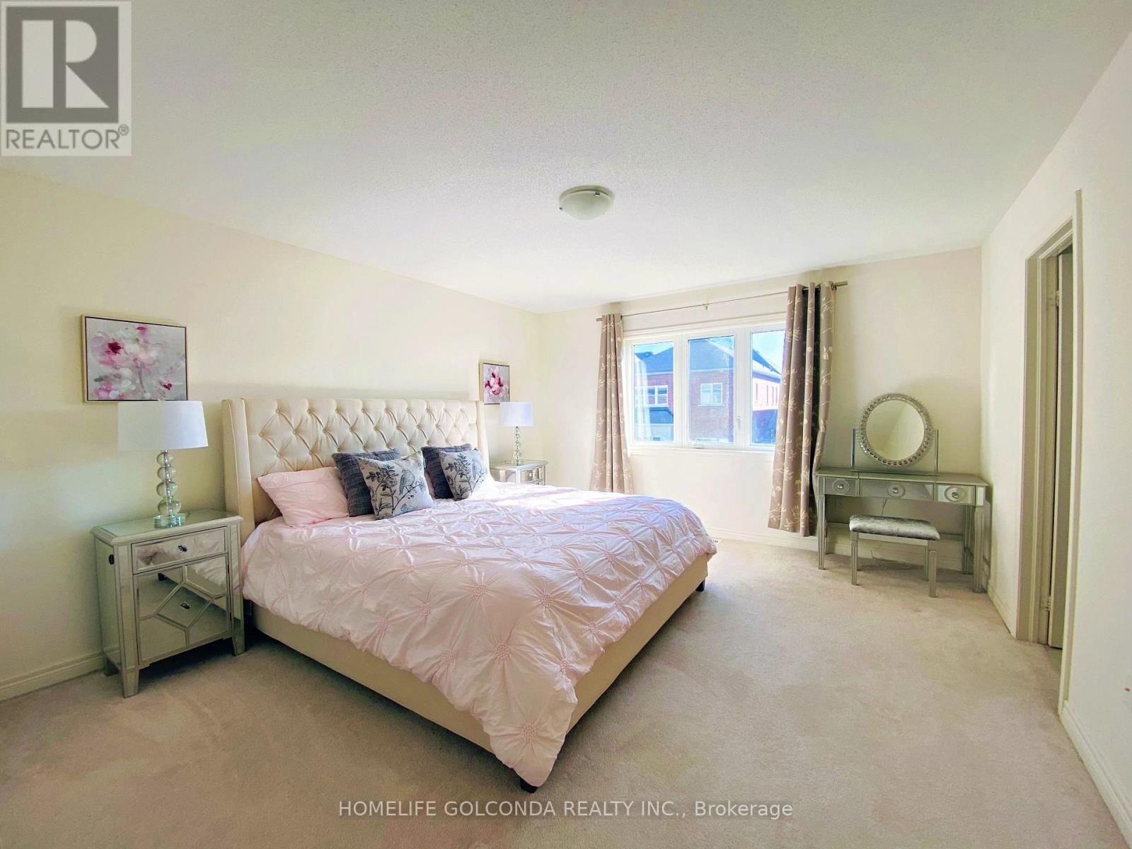 23 Foxberry Road, East Gwillimbury, Ontario  L9N 0P6 - Photo 13 - N12154954