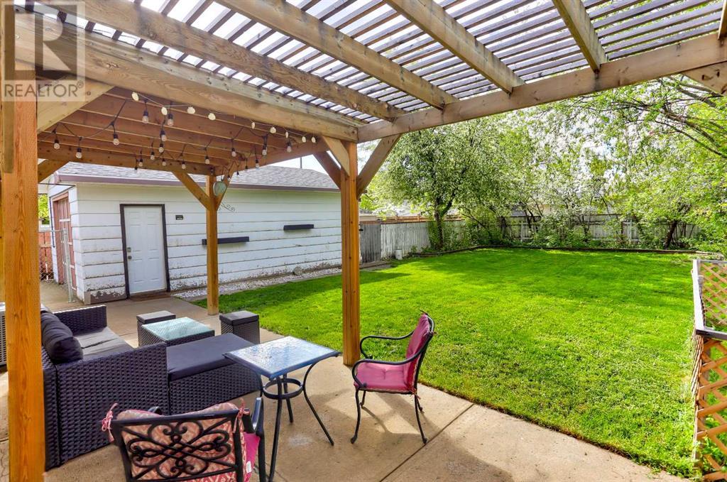 1418 10 Avenue N, Lethbridge, Alberta  T1H 1K8 - Photo 31 - A2220529