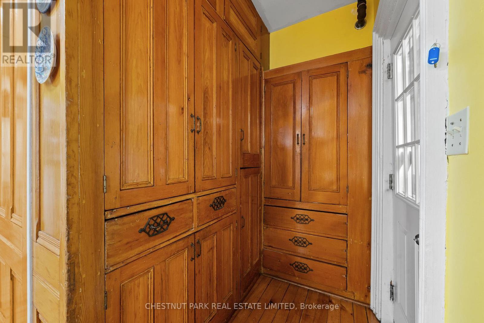 71 Queen Street, Prince Edward County, Ontario  K0K 2T0 - Photo 22 - X12155120