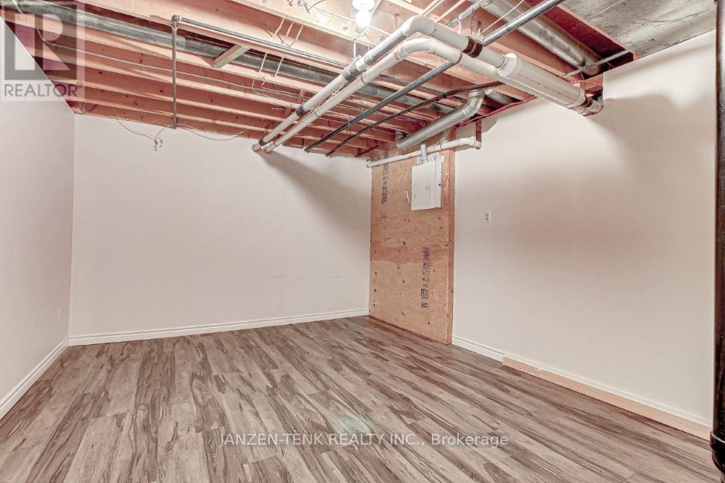 80 Denrich Avenue, Tillsonburg, Ontario  N4G 4X7 - Photo 20 - X12155056