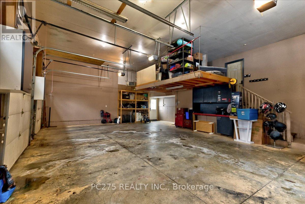 1163 Crumlin Side Road, London East, Ontario  N5V 1R6 - Photo 37 - X12155127