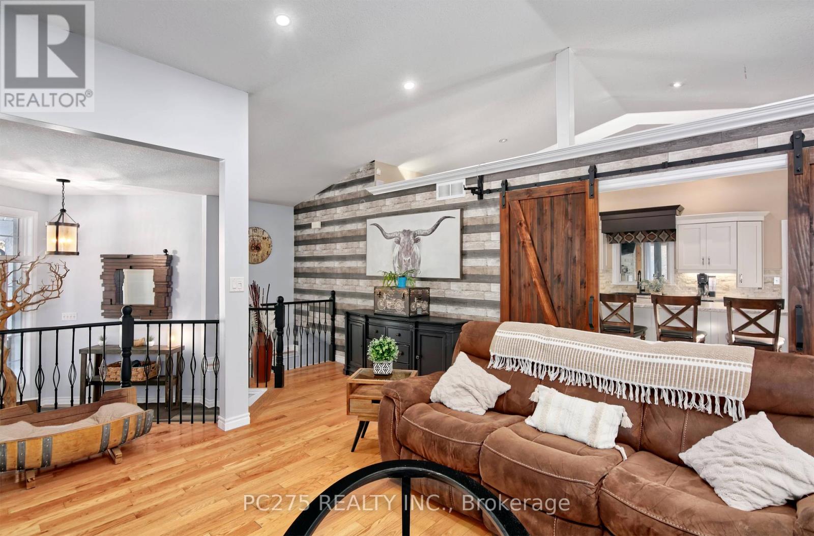 Property at 1163 CRUMLIN SIDE ROAD image 5