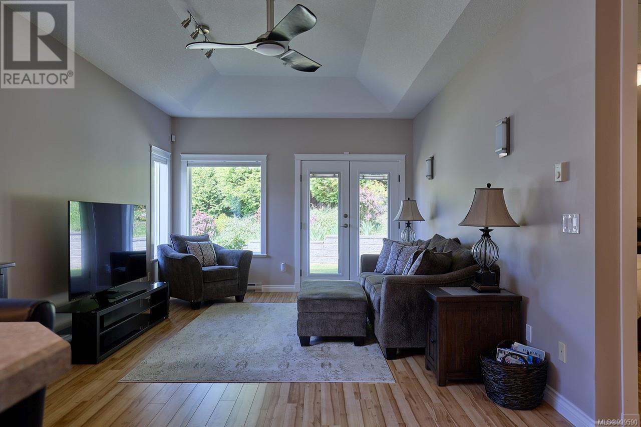 Property at 2412 Parveen Pl image 5