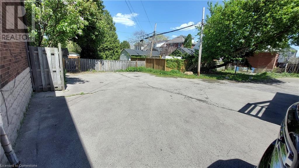 1597 King Street E, Hamilton, Ontario  L8K 1T5 - Photo 6 - 40727070