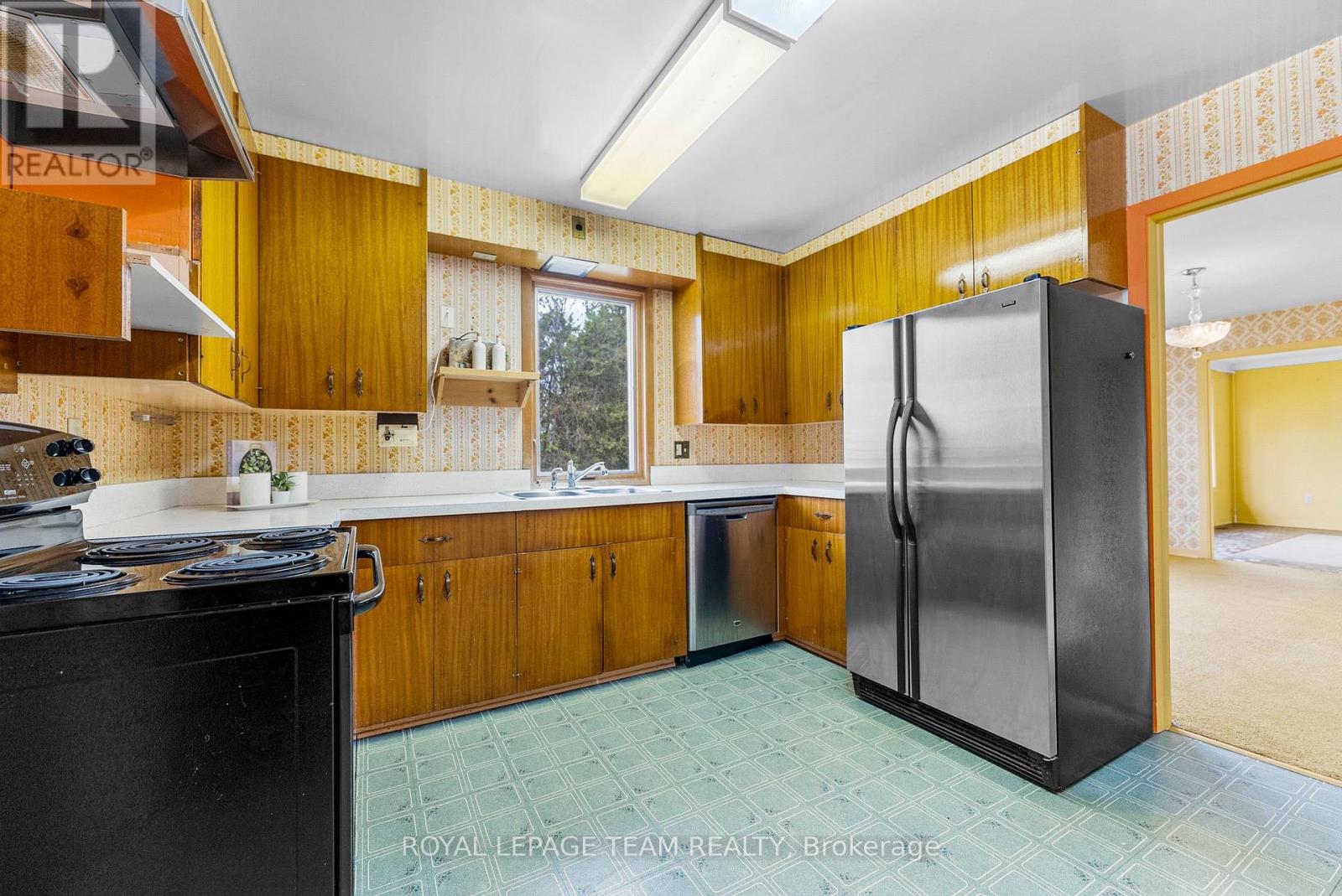 1056 River Road, Mcnab/braeside, Ontario  K7S 1W2 - Photo 12 - X12155049