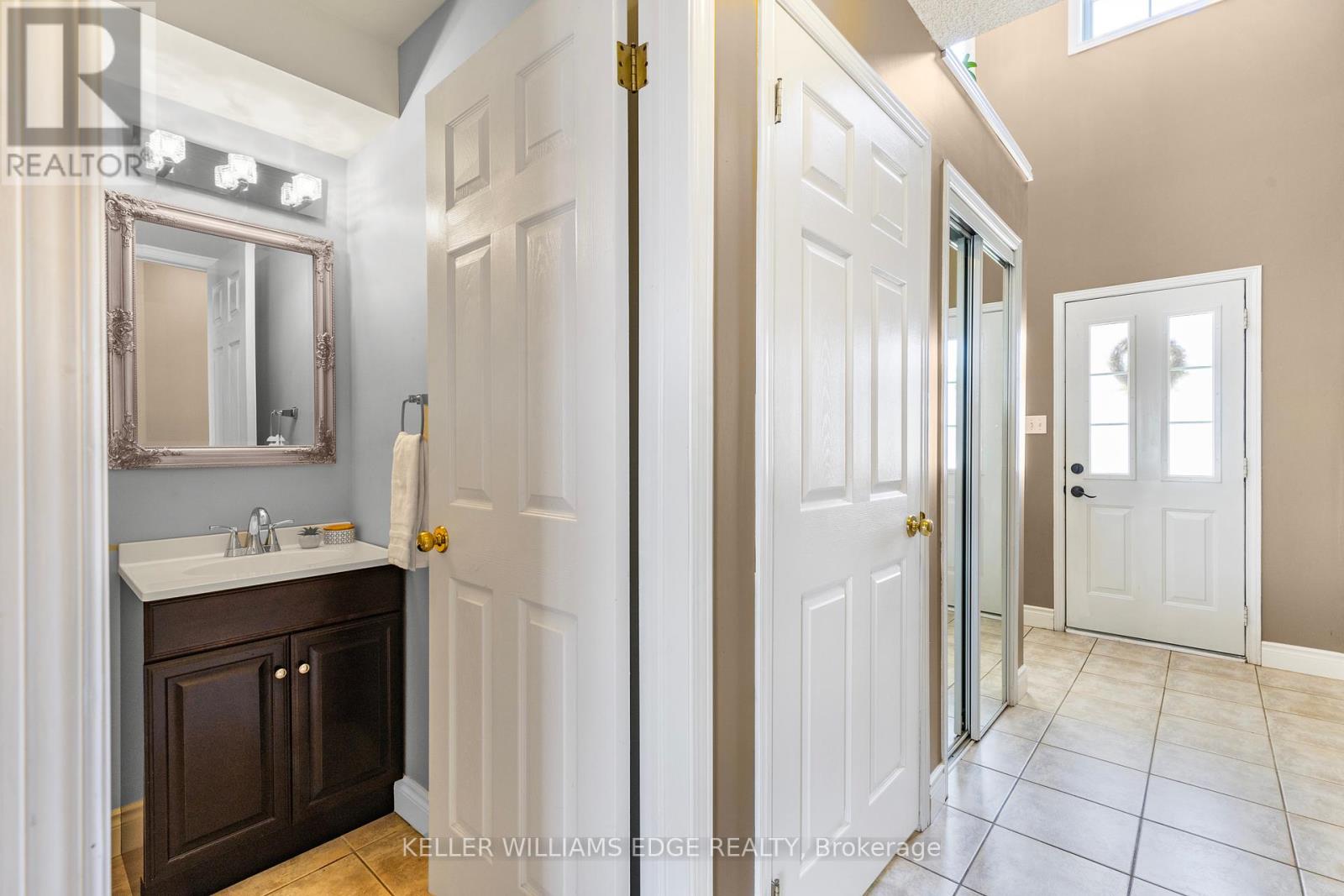 Unit 40 - 104 Frances Avenue, Hamilton, Ontario  L8E 5X3 - Photo 6 - X12076313