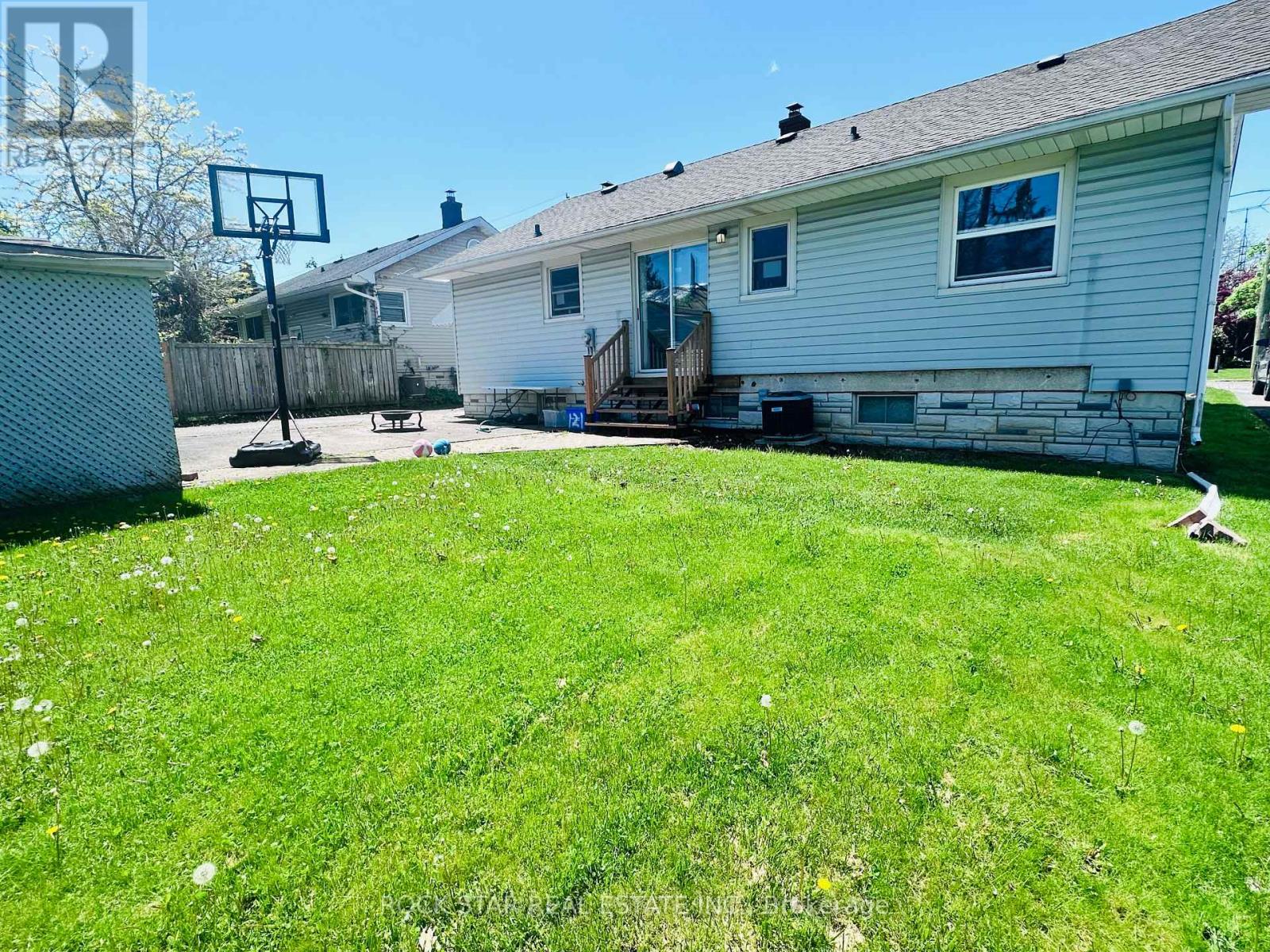 121 Jacobson Avenue, St. Catharines, Ontario  L2T 3A6 - Photo 20 - X12154928