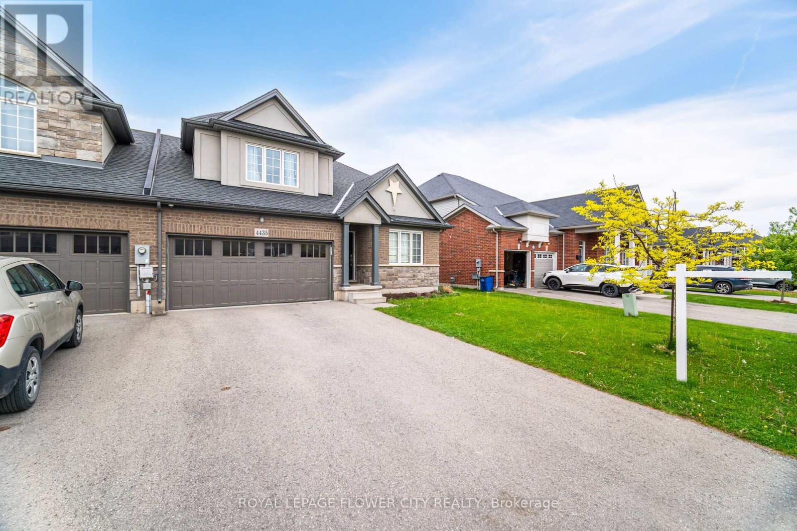 4435 Shuttleworth Drive, Niagara Falls, Ontario  L2G 0X4 - Photo 2 - X12154930