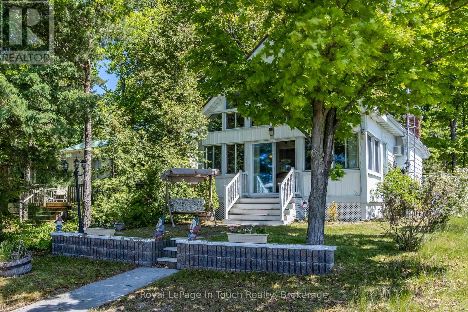 Property at 24 BELGROVE image 2
