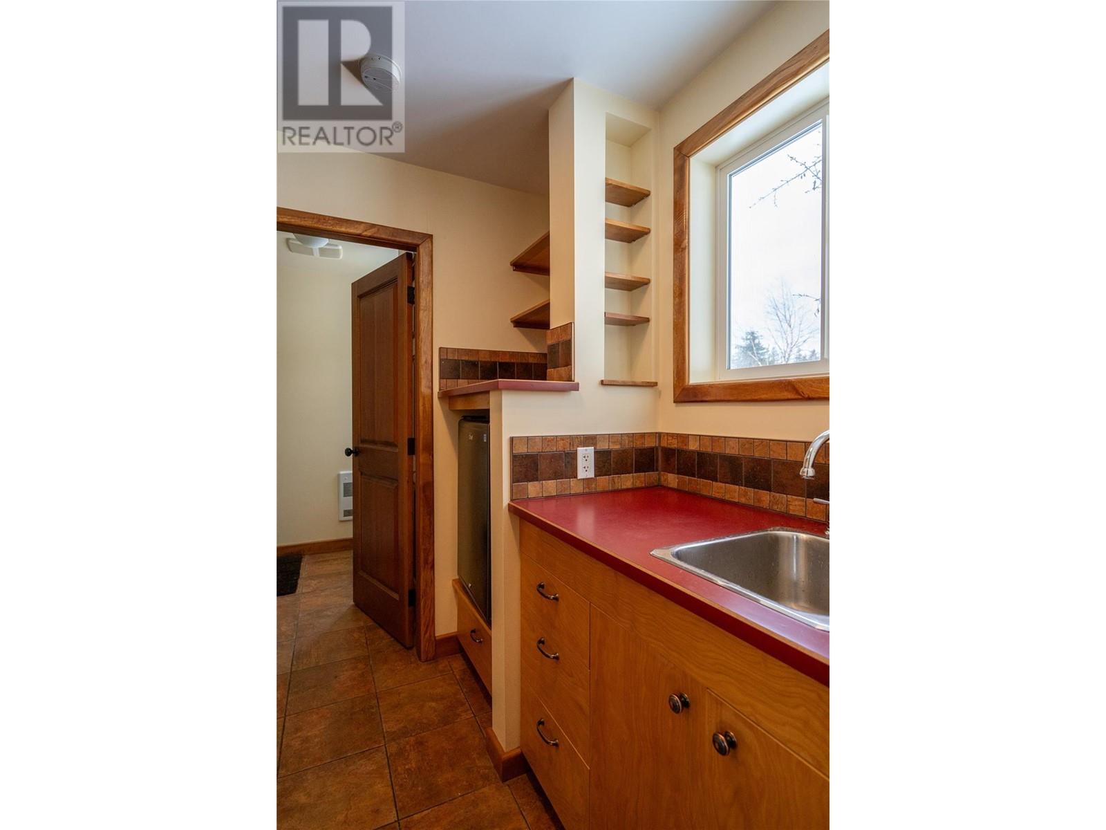 1918 Camozzi Road, Revelstoke, British Columbia  V0E 2S0 - Photo 31 - 10331705