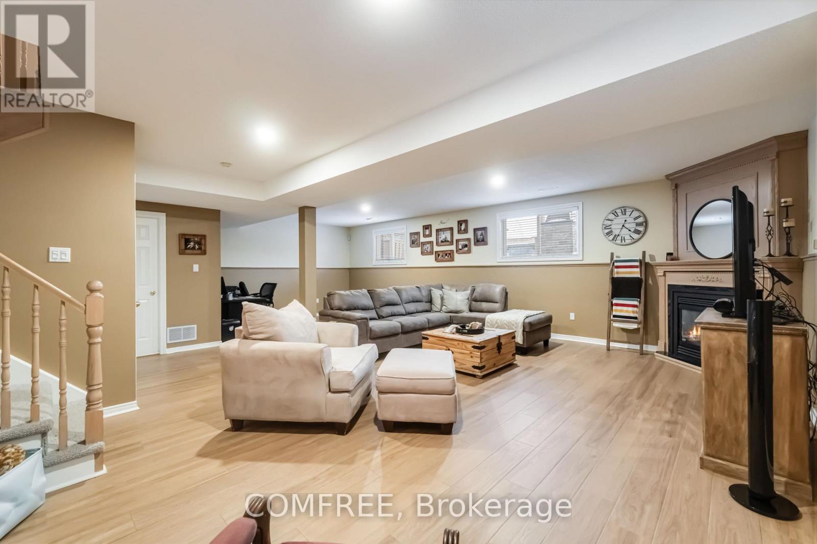 5991 Andrea Drive, Niagara Falls, Ontario  L2H 2Z9 - Photo 14 - X12155052