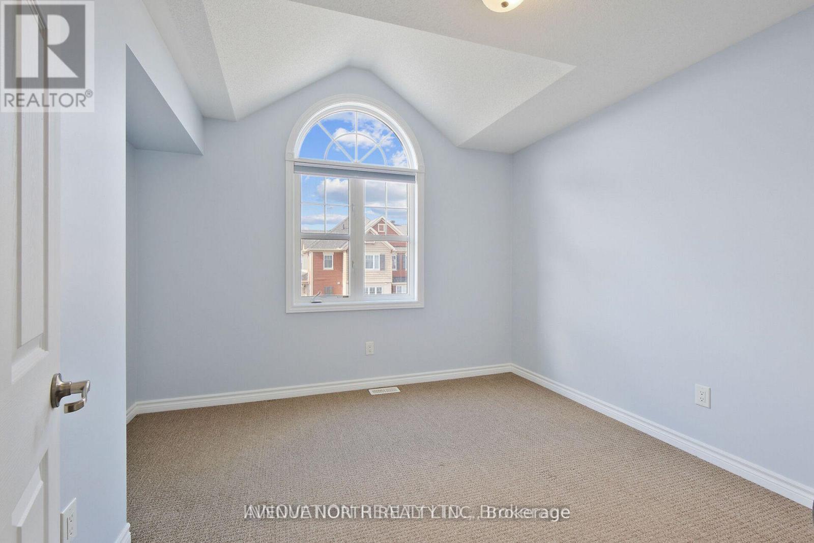 613 Foxlight Circle, Ottawa, Ontario  K2M 0L9 - Photo 9 - X12155059